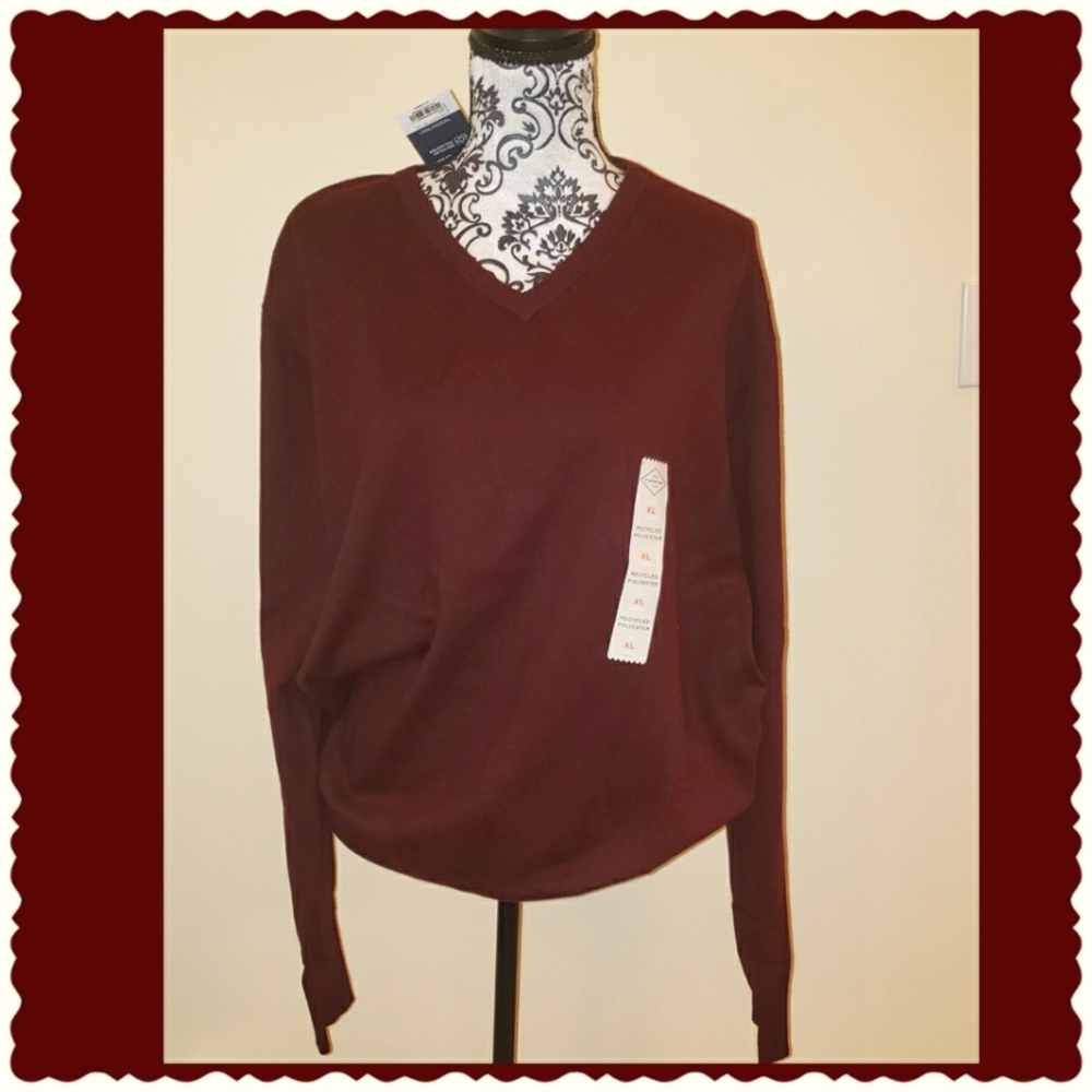 Men's St John's Bay V-neck sweater